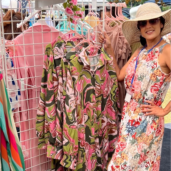 Meet your Posher, Noelia - Picture 1 of 1